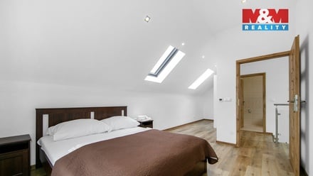 Pronájem rodinného domu 82 m², Tetín