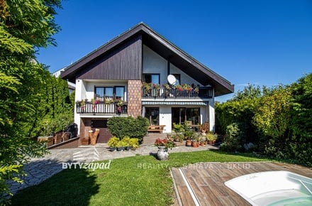 Prodej rodinného domu 353 m², Plzeň - Bolevec