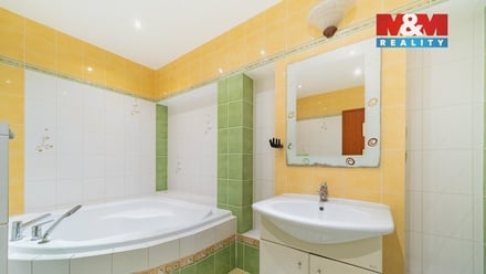 Prodej bytu 4+1 92 m², Cheb