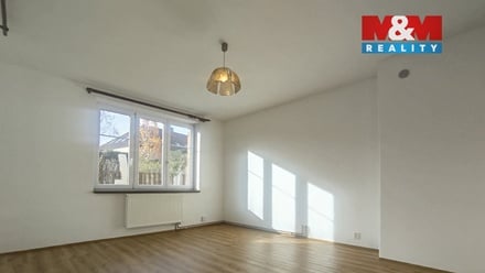 Pronájem rodinného domu 85 m², Golčův Jeníkov