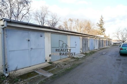 Pronájem garáže 16 m², Znojmo