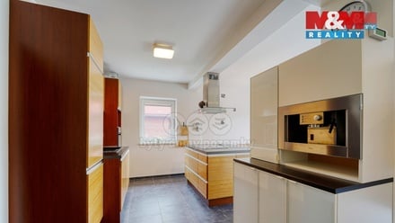 Prodej rodinného domu 150 m², Sadov