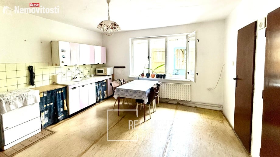 Prodej rodinného domu 377 m², Boleradice