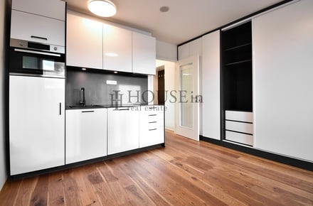 Pronájem bytu 1+kk 25 m², Praha - Vinohrady