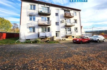 Prodej bytu 3+1 70 m², Bitozeves