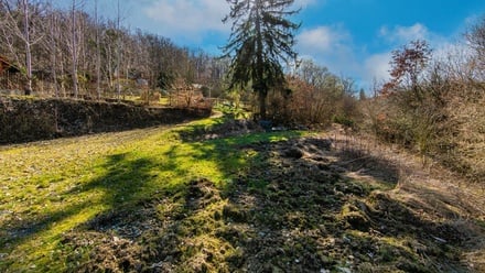 Prodej specifického pozemku 1 161 m², Jílové u Prahy