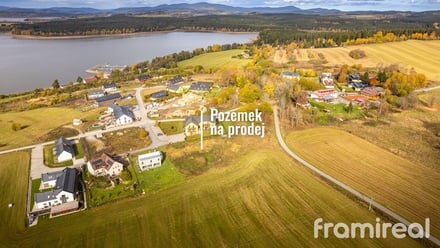 Prodej komerčního pozemku 1 696 m², Frymburk - Kovářov