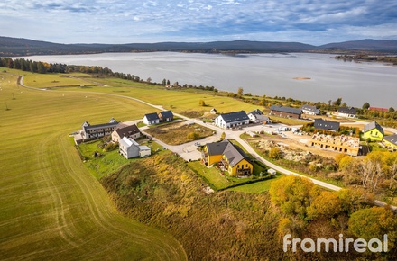 Prodej komerčního pozemku 1 696 m², Frymburk - Kovářov