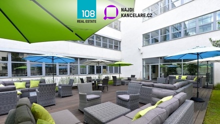 Pronájem kanceláře 576 m², Praha 5