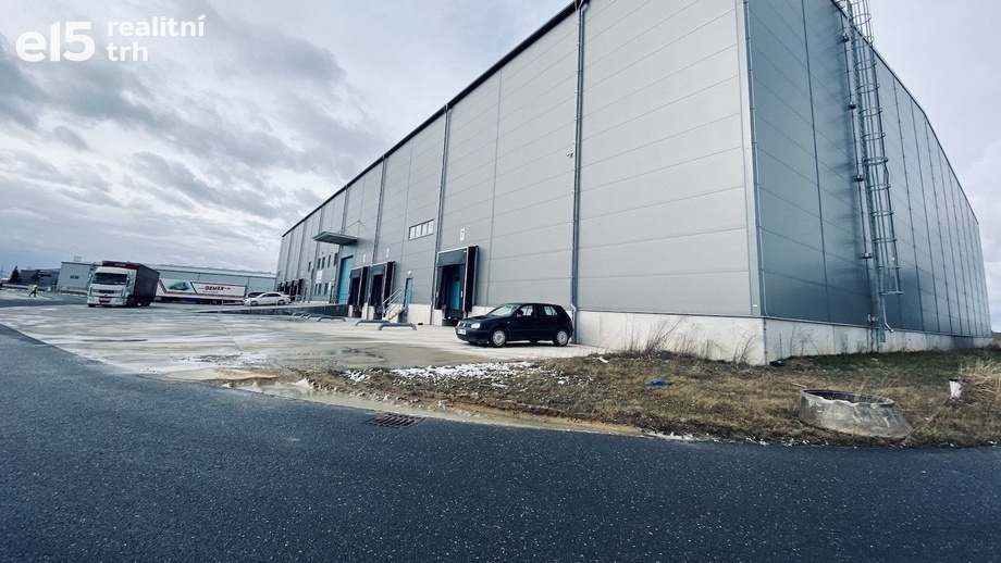 Pronájem skladu 7 000 m², Tábor