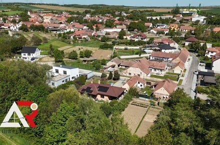 Prodej stavebního pozemku 749 m², Rybníky