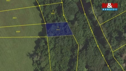 Prodej pole 4 183 m², Knínice