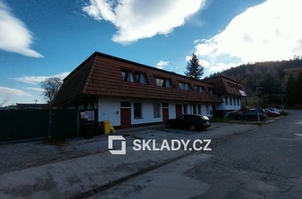 Pronájem skladu 438 m², Halenkov