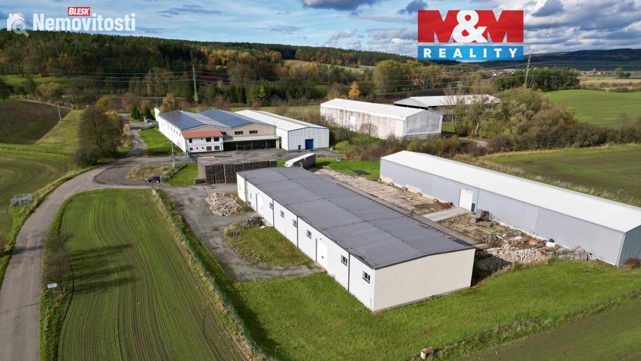 Pronájem skladu 650 m², Čestice