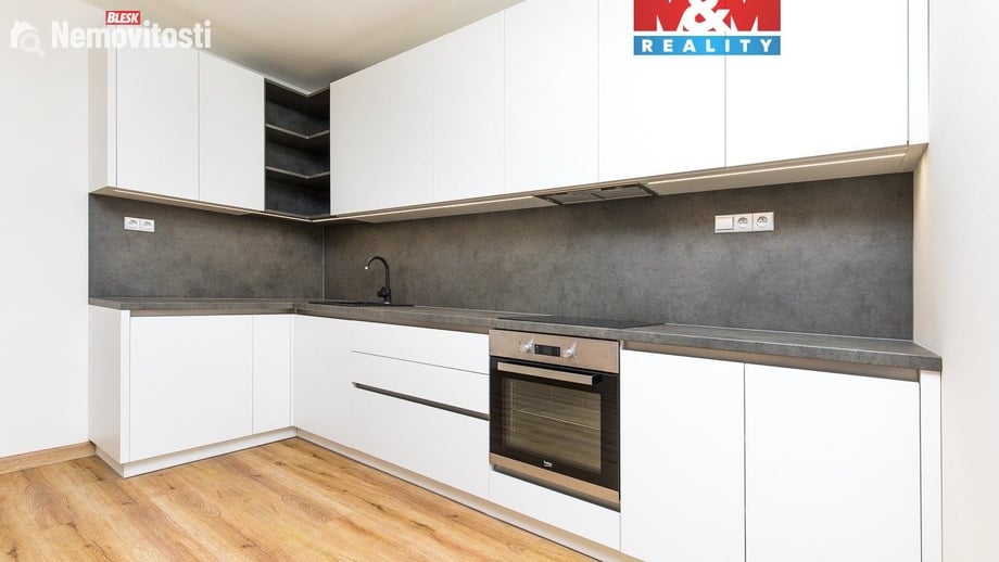 Pronájem bytu 2+kk 52 m², Pardubice V