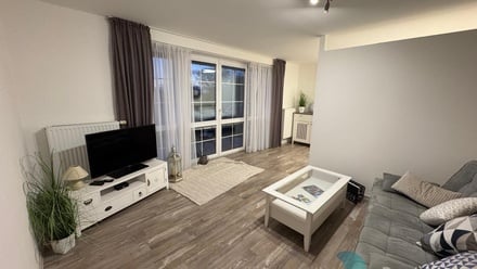 Pronájem bytu 2+kk 50 m², Zvěrotice