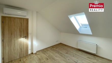 Pronájem bytu 2+kk 45 m², Horní Dunajovice