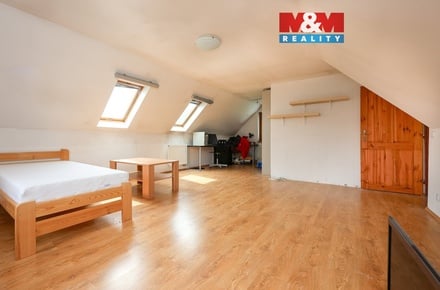 Prodej chalupy 180 m², Mníšek pod Brdy