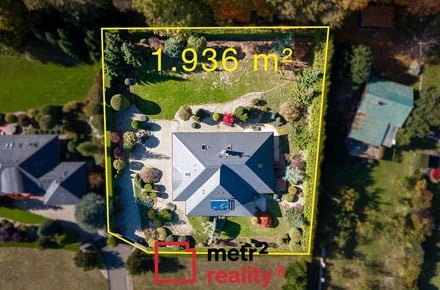 Prodej rodinného domu 258 m², Slatinky