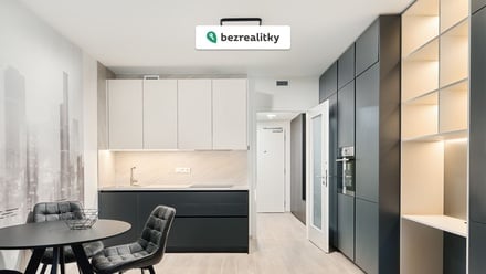 Prodej bytu 1+kk 37 m², Praha - Hloubětín
