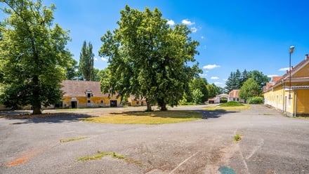 Prodej zemědělského objektu 2 300 m², Králova Lhota - Laziště