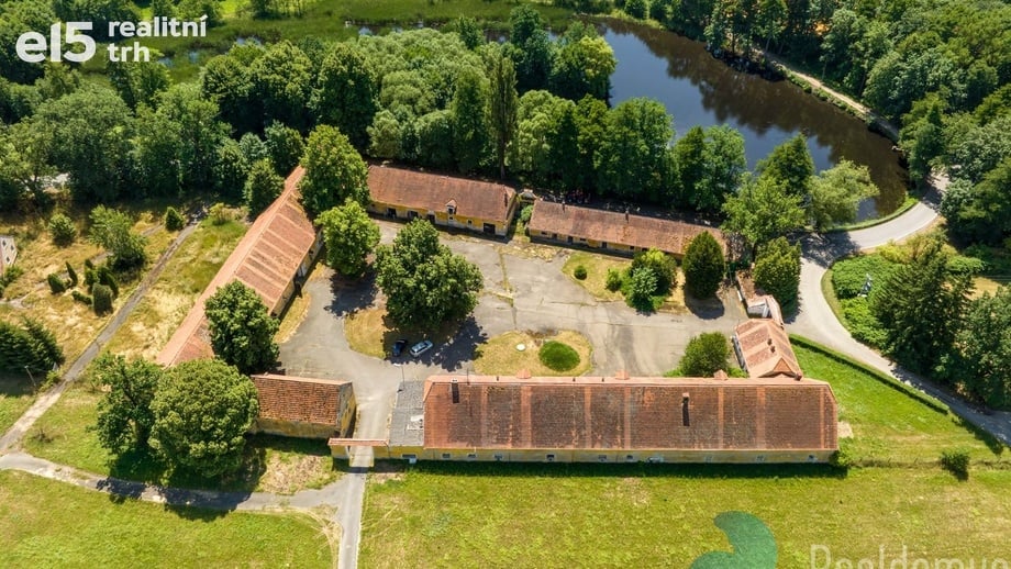 Prodej zemědělského objektu 2 300 m², Králova Lhota - Laziště