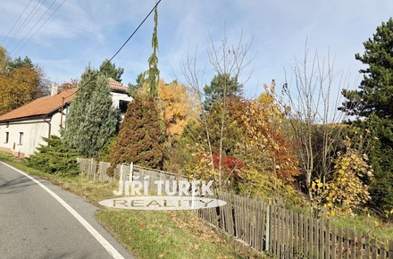 Prodej stavebního pozemku 2 738 m², Chaloupky