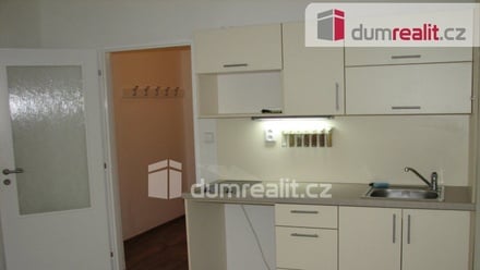 Pronájem bytu 1+kk 26 m², Luhačovice