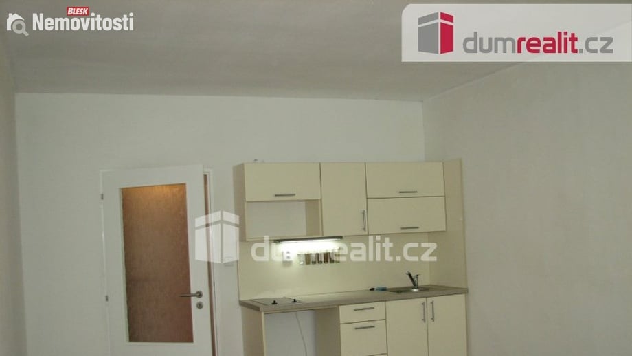 Pronájem bytu 1+kk 26 m², Luhačovice