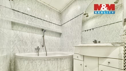 Pronájem bytu 2+1 60 m², Chomutov