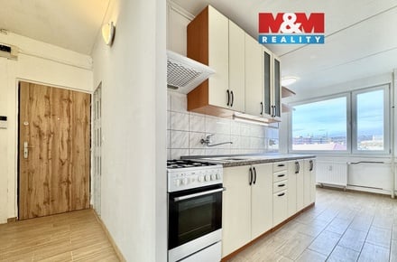 Pronájem bytu 2+1 60 m², Chomutov