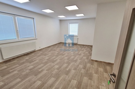 Pronájem kanceláře 30 m², Nýřany