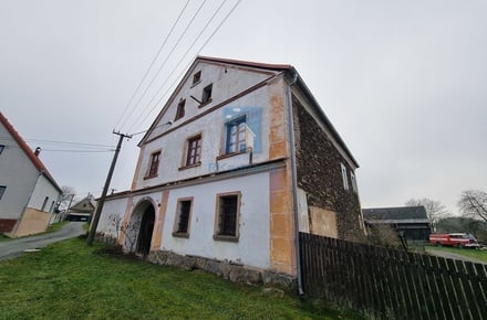 Prodej rodinného domu 600 m², Úterý