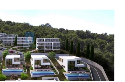 Prodej komerční nemovitosti 12 000 m², Jelsa,Chorvatsko