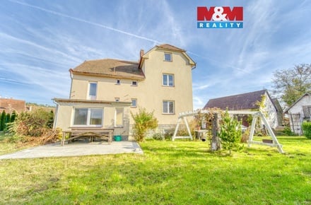 Prodej rodinného domu 230 m², Maňovice