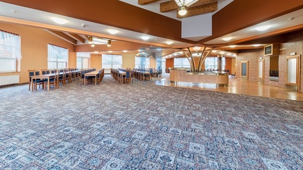 Prodej restaurace 1 218 m², Praha 4