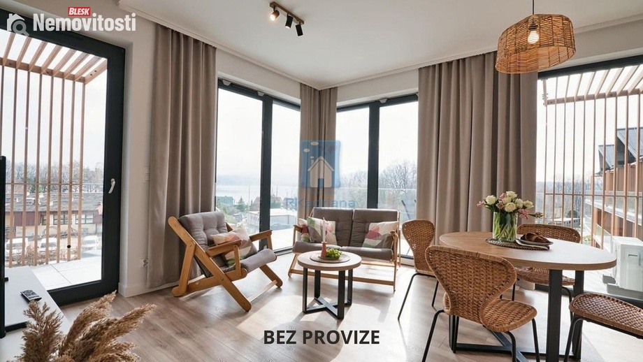 Prodej komerční nemovitosti 24 m², Zarzecze,Polsko