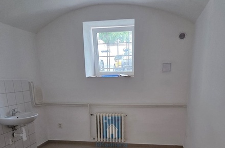 Pronájem obchodního prostoru 10 m², Plzeň 3