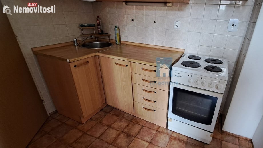 Pronájem bytu 1+1 42 m², Dobřany