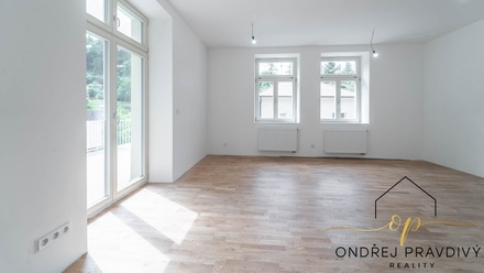 Prodej bytu 4+kk 90 m², Všenory