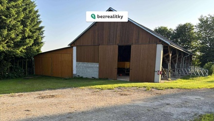 Prodej specifického pozemku 420 000 m², Černovice u Tábora