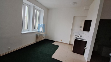 Pronájem bytu 1+kk 28 m², Plzeň 3