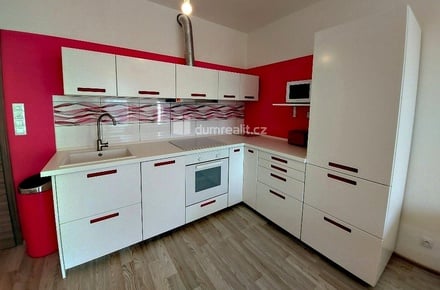 Prodej bytu 1+kk 37 m², Praha 18