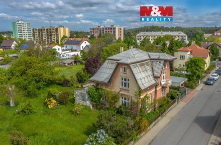 Prodej rodinného domu 240 m², Bělá pod Bezdězem