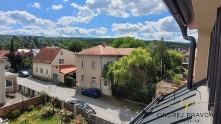 Pronájem bytu 2+kk 49 m², Řevnice