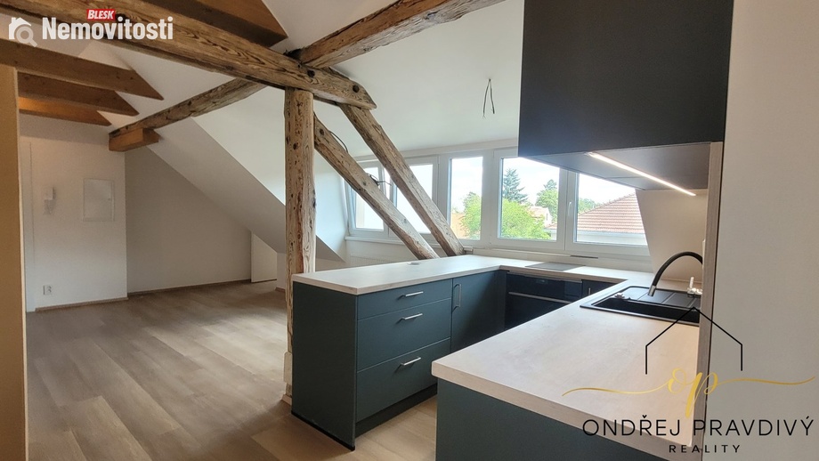 Pronájem bytu 2+kk 49 m², Řevnice