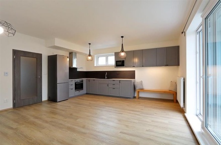 Pronájem bytu 3+kk 79 m², Šlapanice