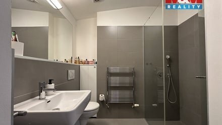 Pronájem bytu 2+kk 47 m², Praha 8