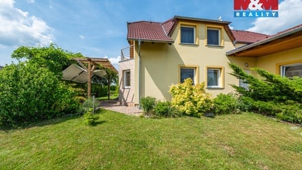 Prodej rodinného domu 222 m², Hostomice