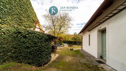 Prodej rodinného domu 180 m², Velemín - Bílinka